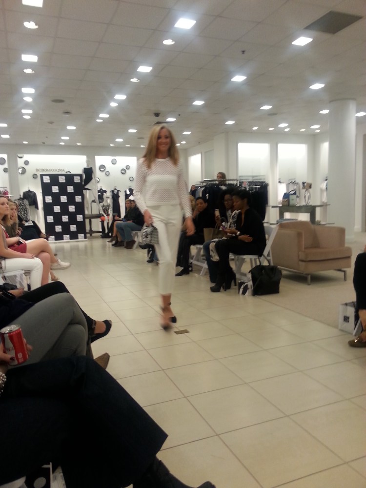 All white never gets boring! 