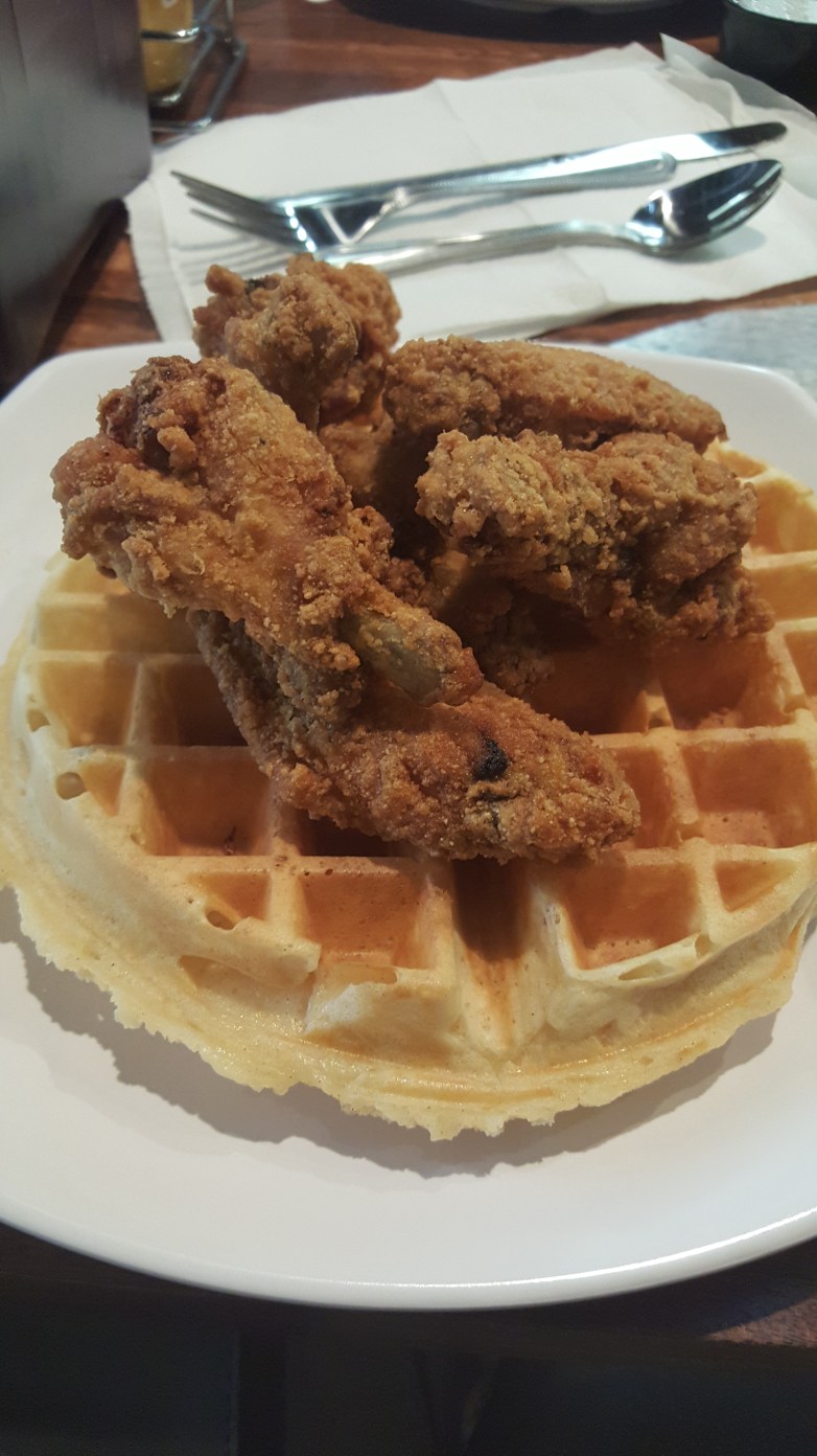 Yo'Mama's Chicken and Waffles Birmingham Blogger
